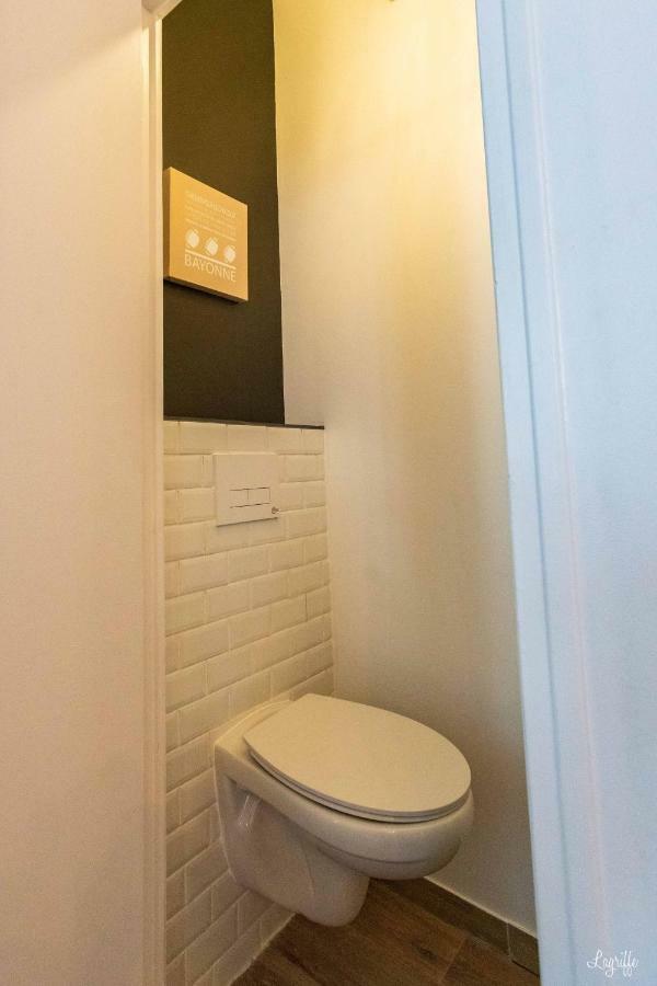 באיון Magnifique Appartement Hypercentre Toutes Commodites מראה חיצוני תמונה