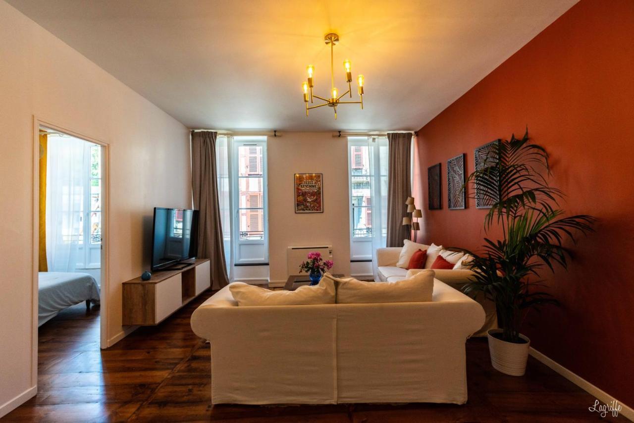באיון Magnifique Appartement Hypercentre Toutes Commodites מראה חיצוני תמונה